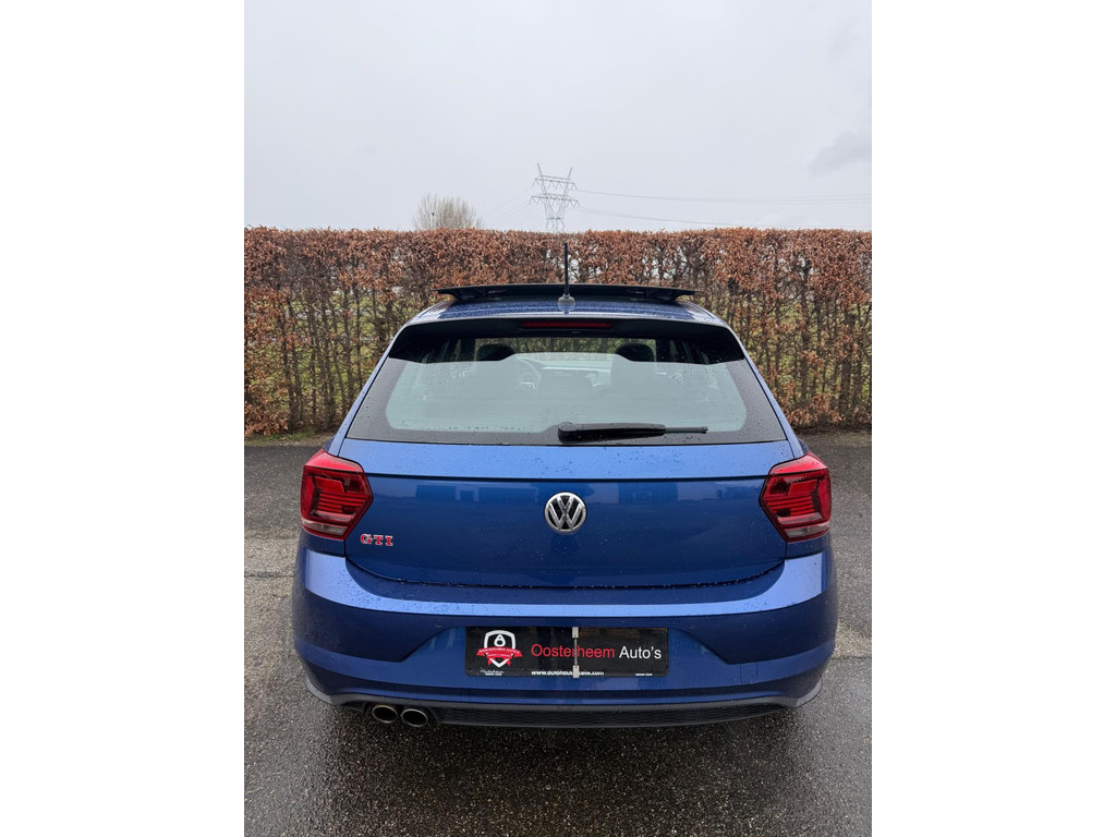 50144833-3.jpg